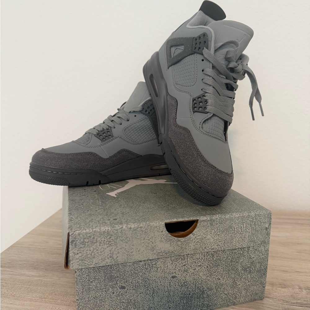 Jordan Retro 4 Grey Cement